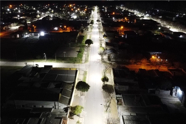 Iluminación Av. Italia y Av. Garrone - W. Escalante