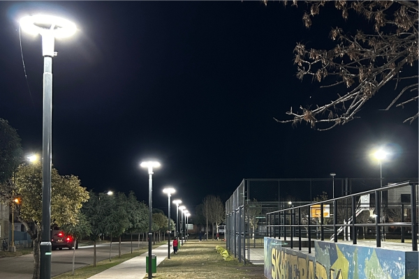 Iluminación Polideportivo Municipal Etruria